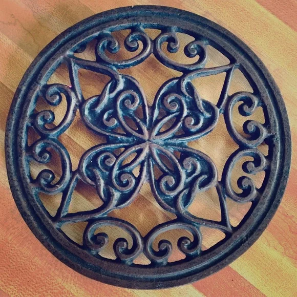 SLAH Estate Iron Trivet Trio Set of 3 EUC - Picture 2 of 6